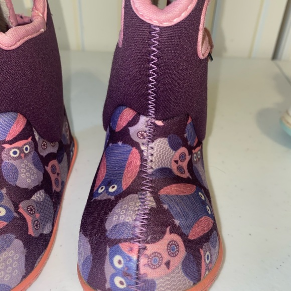 Toddler Size 6 BOGS Boots and Jordan High Tops - Picture 6 of 12